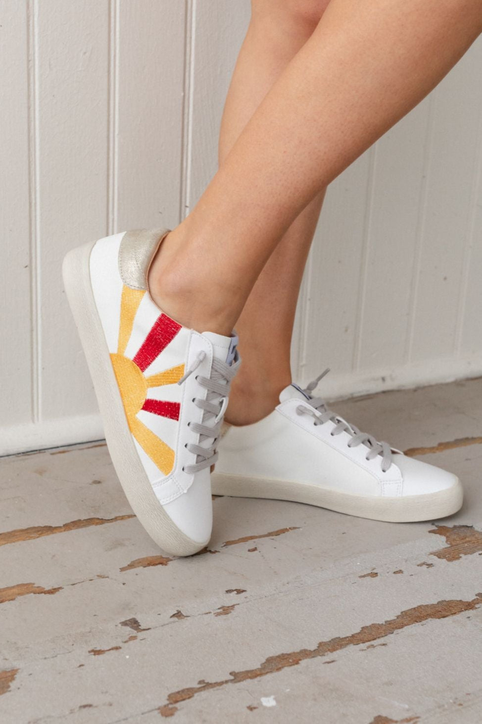 Sun Rays Retro Sneakers - White