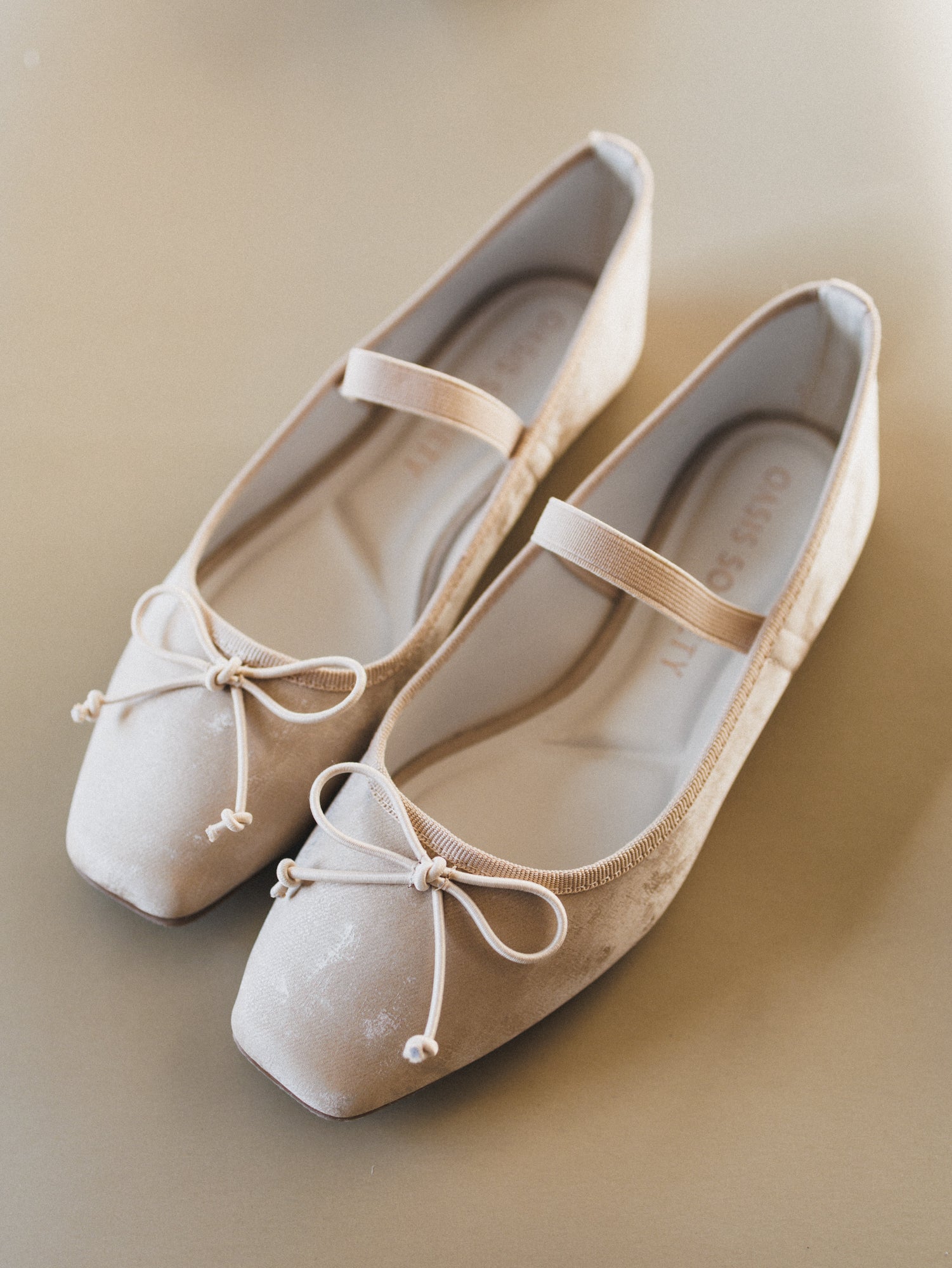 London Flats  - Beige