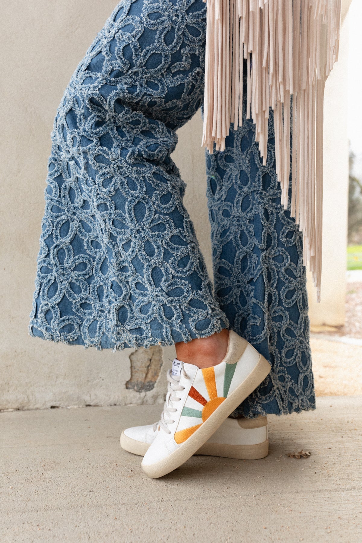 Sun Rays Retro Sneakers - Blue