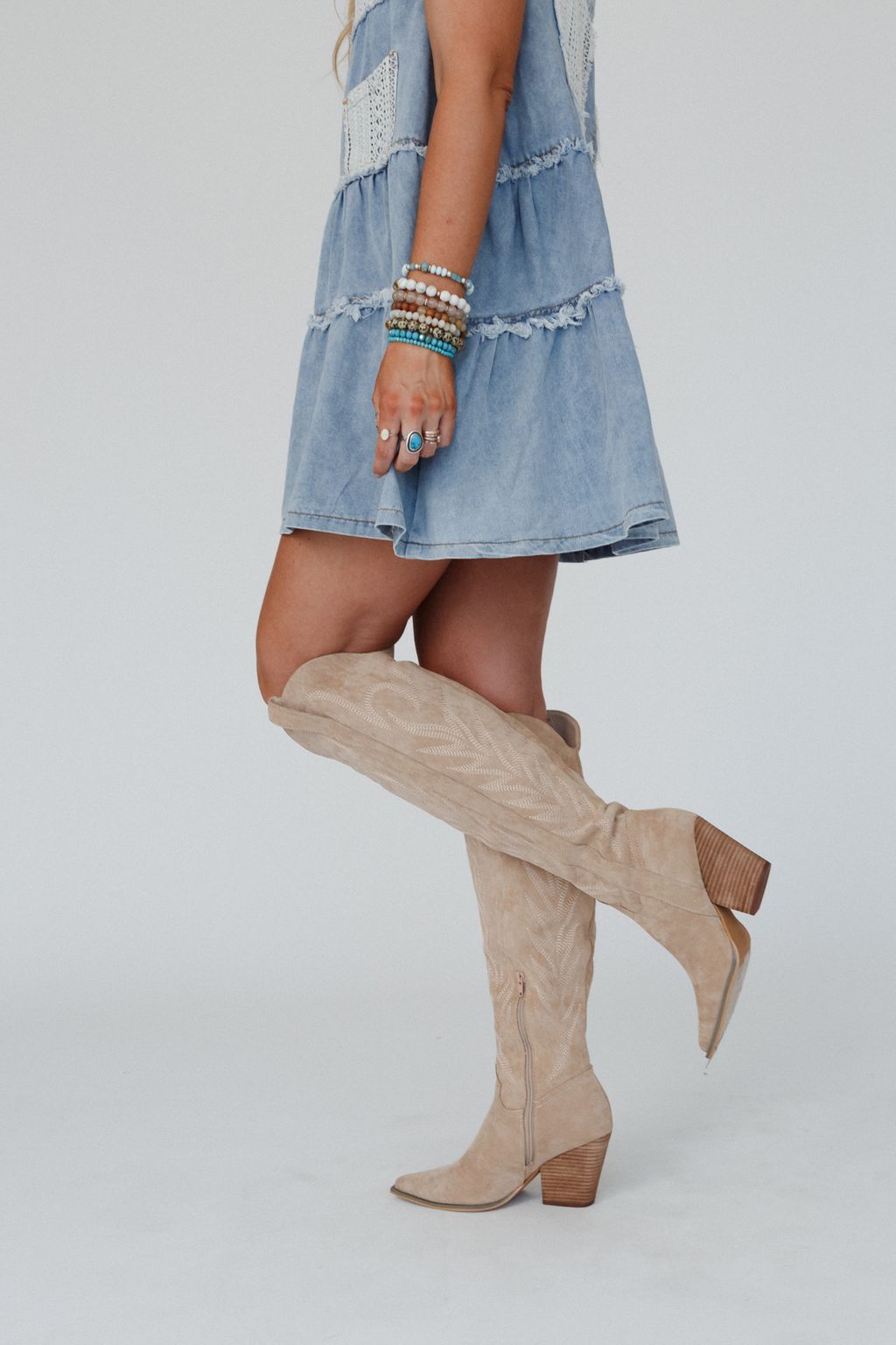 Mustang Embroidered Boots - Almond